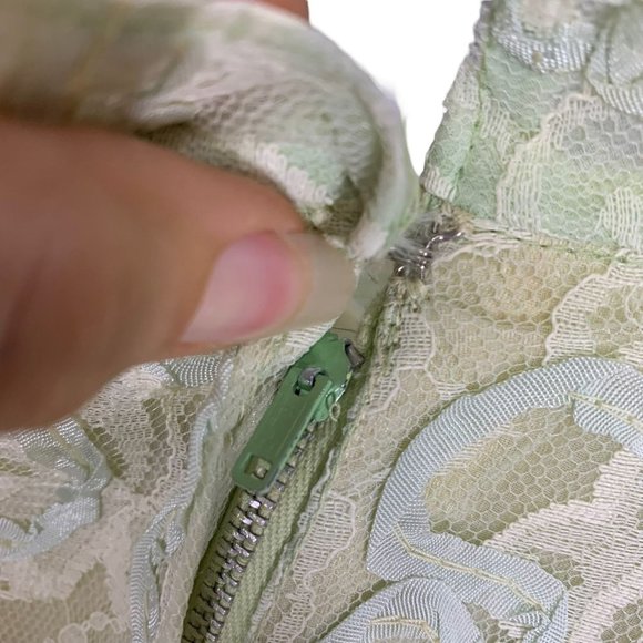 Vintage 60s Mint Green Lace Sleeveless Shift Above Knee Dress Medium - Picture 3 of 6